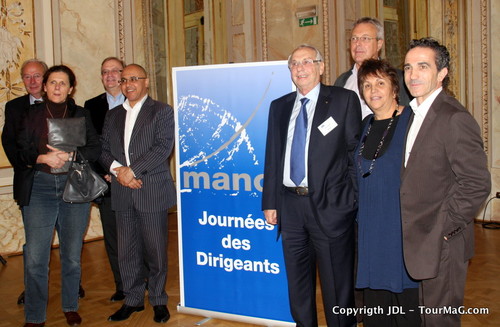 Le président Jean Korcia et son CA (presque) au grand complet (cliquer pour agrandir) Le président Jean Korcia et son CA (presque) au grand complet (cliquer pour agrandir)