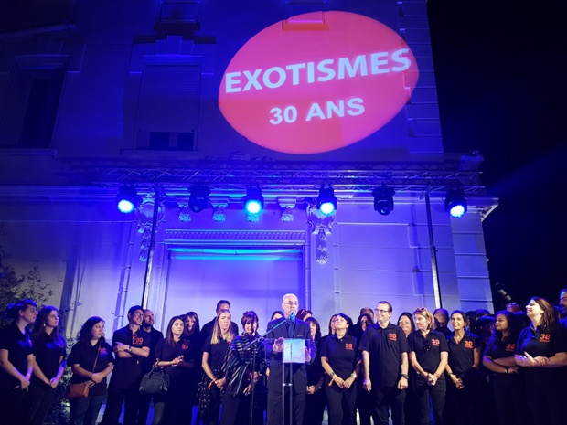 Gilbert Cisneros, fondateur d'Exotismes entouré de ses équipes lors des 30 ans d'Exotismes à Marseille - DR Photo CE TourMaG.com