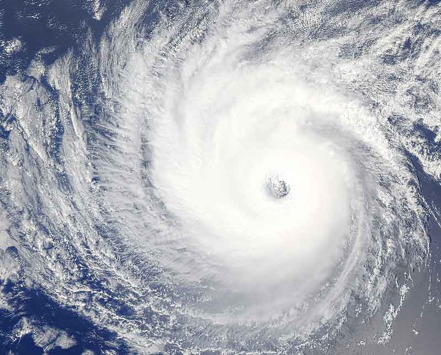 l'ouragan Irma le 8 septembre 2017 - photo : cjleclaire - us coachways l'ouragan Irma le 8 septembre 2017 - photo : cjleclaire - us coachways