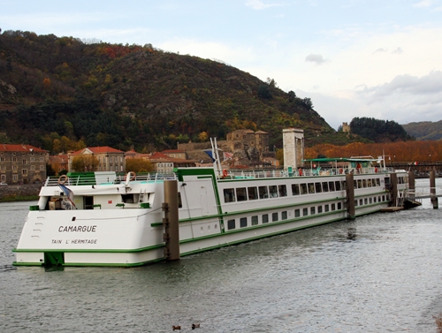 Le MS Camargue (Croisieurope), l'un des 27 navires de la flotte de Croiseurope, a accueilli chaleureusement les participants de la Convention su Snav Provence