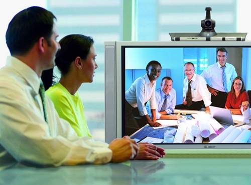 89 % des entreprises interrogées ont indiqué disposer d'un Point de Vente Electronique unique avec deux nouveautés : le recours à des solutions alternatives aux déplacements (meetings audio, vidéo ou visio conférence) 89 % des entreprises interrogées ont indiqué disposer d'un Point de Vente Electronique unique avec deux nouveautés : le recours à des solutions alternatives aux déplacements (meetings audio, vidéo ou visio conférence)