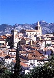 Le vieil d'Aubagne au pied du Garlaban