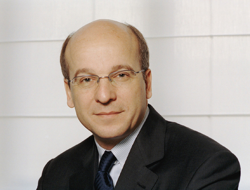 Richard Vainopoulos : « Je ne crois pas au gigantisme franco-français » Richard Vainopoulos : « Je ne crois pas au gigantisme franco-français »
