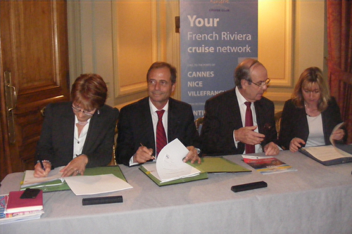 Le seatrade sera l'évènement de l'hiver 2010 pour la région et la France, en accueillant 4000 acteurs de la croisière en Méditerranée Le seatrade sera l'évènement de l'hiver 2010 pour la région et la France, en accueillant 4000 acteurs de la croisière en Méditerranée