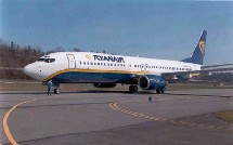 Ryanair compte ainsi proposer durant les mois d'août, septembre et octobre 3 millions de billets à destination de la Grande-Bretagne à un prix de 1 euro ou de 1 livre. Ryanair compte ainsi proposer durant les mois d'août, septembre et octobre 3 millions de billets à destination de la Grande-Bretagne à un prix de 1 euro ou de 1 livre.