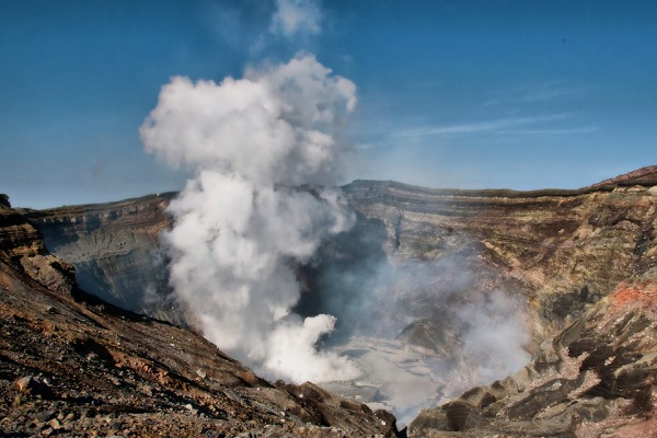 Japon : alerte éruption volcanique sur l'île de Kyushu