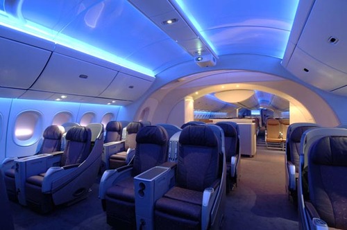 Boeing : le B 787 Dreamliner a pris son envol avec... 2 ans de retard !  Boeing : le B 787 Dreamliner a pris son envol avec... 2 ans de retard !