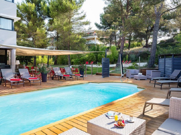 L'hôtels de l'Arbois est situé à 5minutes de la gare TGV - photo : site internet de l'hôtel de l'Arbois L'hôtels de l'Arbois est situé à 5minutes de la gare TGV - photo : site internet de l'hôtel de l'Arbois