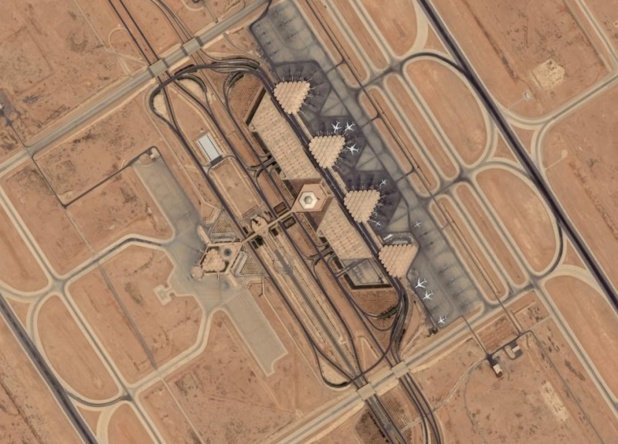 L'aéroport International de Riyad, Arabie Saoudite - image satellite DR Air Mobility Command L'aéroport International de Riyad, Arabie Saoudite - image satellite DR Air Mobility Command