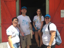 Les participants de Like a local testent la street-food Mauricienne © Laurie Medina, TourMaG Les participants de Like a local testent la street-food Mauricienne © Laurie Medina, TourMaG