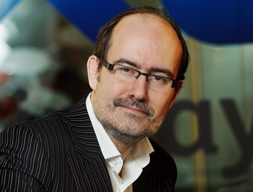 '' Italowcost est une belle réussite. En trois ans, passer de zéro à soixante mille clients, c’est une très belle progression...'' '' Italowcost est une belle réussite. En trois ans, passer de zéro à soixante mille clients, c’est une très belle progression...''