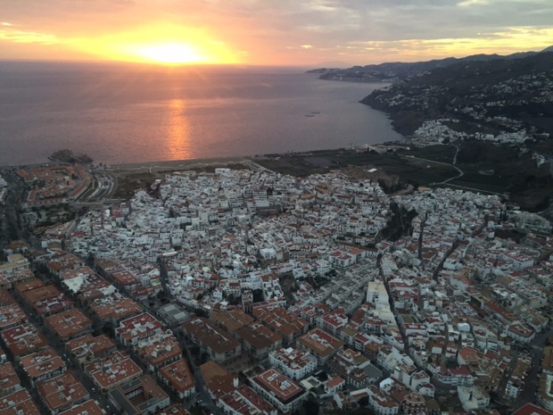 Salobrena vue d'hélicoptère.DR J-P C Salobrena vue d'hélicoptère.DR J-P C