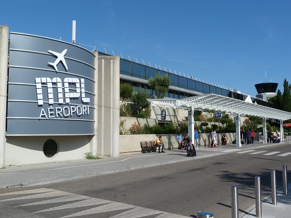 Des petits cadeaux seront distribués aux passagers tout au long de la journée du 6 décembre 2017 - Crédit photo :  Compte Twitter @MPLaeroport