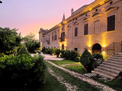 Le Castello di Semivicoli, une des adresses italiennes du guide 2010 châteaux &  Hôtels Collection