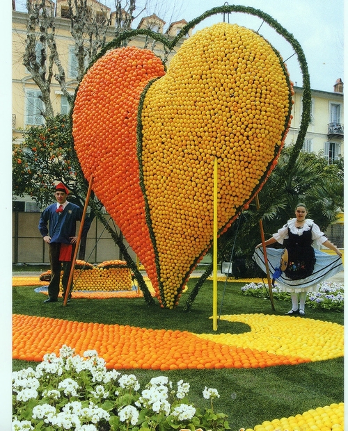 Côte d'Azur : le Carnaval est loin d'être une mascarade...