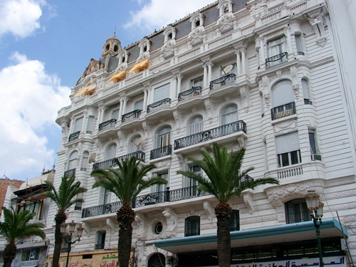 ''Aujourd’hui, Alger est une ville charmante qu’on ne peut se lasser d’admirer et dont l’aspect enchante l’imagination...''