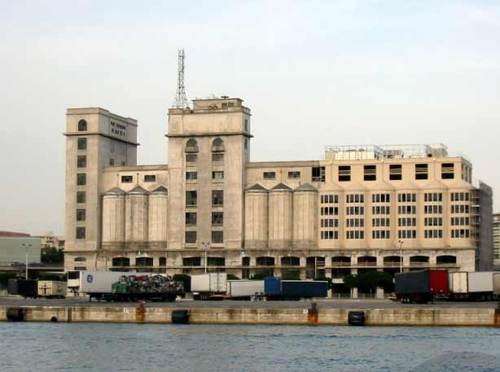 Le nouveau siège social des Villages Clubs du Soleil est installé dans l'ancien SILO à blé à Marseille - DR Marseille-Forum Le nouveau siège social des Villages Clubs du Soleil est installé dans l'ancien SILO à blé à Marseille - DR Marseille-Forum