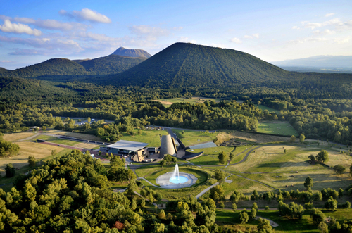 Vulcania vu du ciel © Jdamase