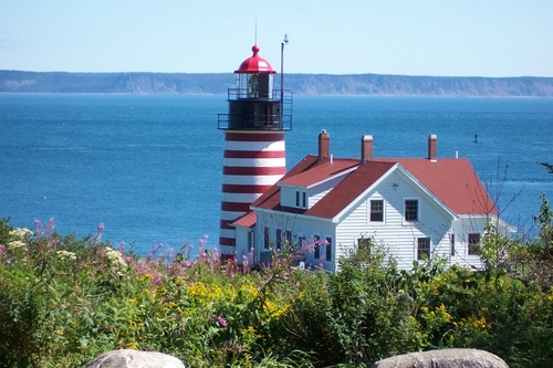 2000 - West Quoddy Head Light. Crédit Visit Maine