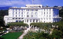 Le Grand Hôtel du Cap (4*), au Cap Ferrat, relance son extension. Le Grand Hôtel du Cap (4*), au Cap Ferrat, relance son extension.