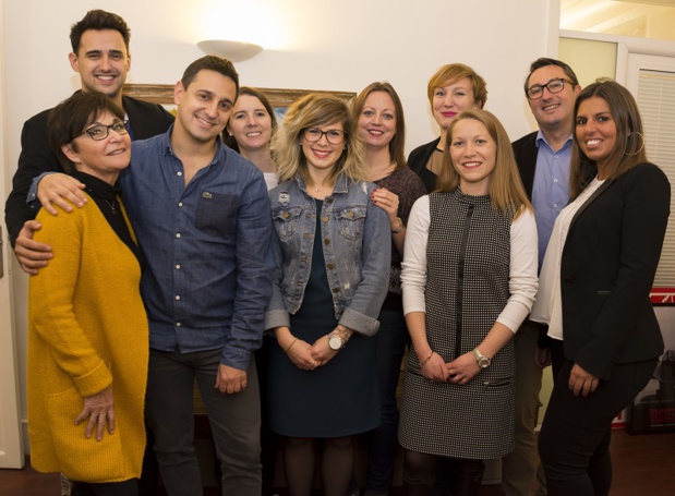 L'équipe commerciale de Visiteurs au complet - Photo Visiteurs L'équipe commerciale de Visiteurs au complet - Photo Visiteurs