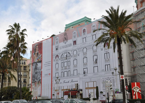 Negresco à Nice : l’hôtel en chantier habille sa façade Negresco à Nice : l’hôtel en chantier habille sa façade