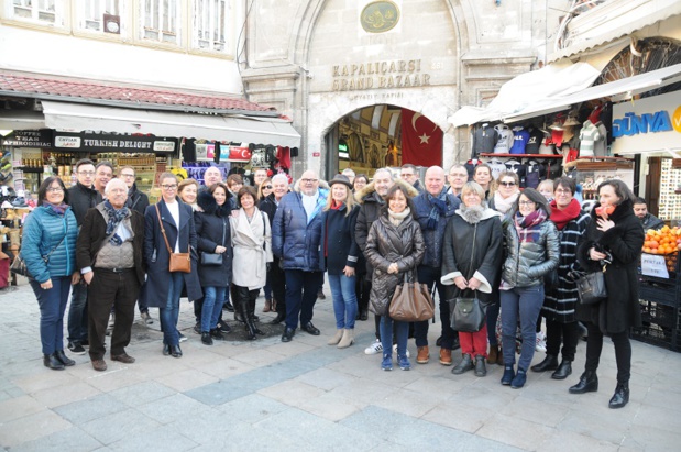 Photo de groupe lors de la convention Salaün à Istanbul - DR