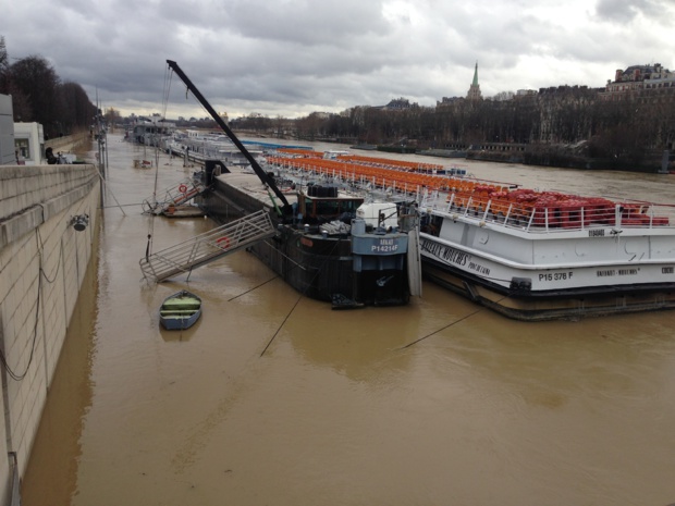 Le niveau de la Seine continue de monter. - CL