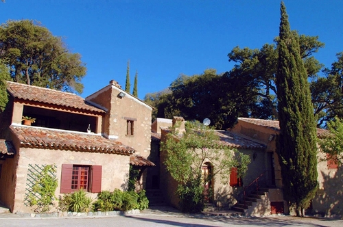 Hameau du Reverdi : 1ère pierre de la stratégie Mer de Villages Club à St Tropez