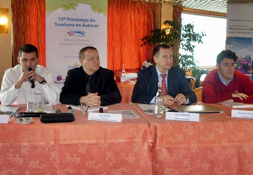 François Greyer responsable E-Marketing d'Europatours Schmittours, Paul Royer directeur du 15 Printemps de l'Autocar, Patrick Barbier directeur commercial SDV plurimedia et Christian Schmitter directeur de CroisiEurope. François Greyer responsable E-Marketing d'Europatours Schmittours, Paul Royer directeur du 15 Printemps de l'Autocar, Patrick Barbier directeur commercial SDV plurimedia et Christian Schmitter directeur de CroisiEurope.