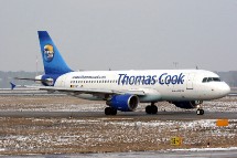 Contrairement à une compagnie « no frills » qui réduit son offre à un produit minimaliste sans fioritures et sans services, Thomas Cook Airlines maintient une offre full service.
