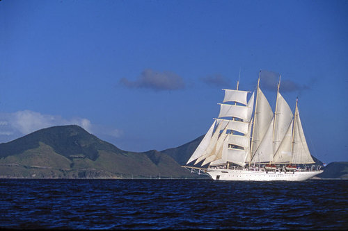 Croisières Star Clippers : "Le vrai luxe, c’est de naviguer à la voile"