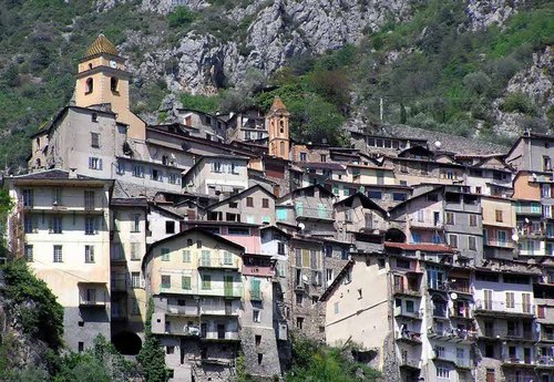 Le monastère de la commune de Saorge est sur la liste des monuments nationaux susceptibles d'être aménagés en hôtels