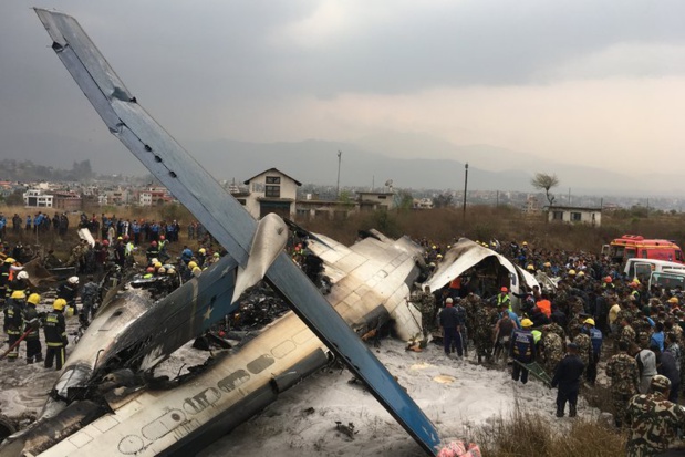 Népal : un avion s'écrase avec 71 personnes à bord