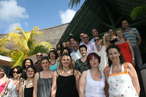 Le groupe d'agents de voyages marseillais entourant Michel Blanchi au Beau Rivage - Photos: JB/Tourmag.com