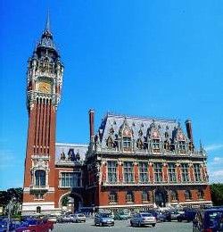 Davantage d'étrangers - venant majoritairement de Grande-Bretagne, de Belgique, des Pays-Bas et d'Allemagne - ont visité le Nord-Pas-de-Calais, alors que les Français se sont faits plus rares. Davantage d'étrangers - venant majoritairement de Grande-Bretagne, de Belgique, des Pays-Bas et d'Allemagne - ont visité le Nord-Pas-de-Calais, alors que les Français se sont faits plus rares.
