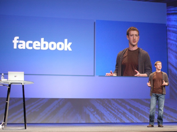 D’autant que, si jamais on nous bousille toutes nos données, comment connaitrais-je les nouvelles du monde ? crédit : Mark Zuckerberg f8 Keynote (CC) Brian Solis, www.briansolis.com and bub.blicio.us. D’autant que, si jamais on nous bousille toutes nos données, comment connaitrais-je les nouvelles du monde ? crédit : Mark Zuckerberg f8 Keynote (CC) Brian Solis, www.briansolis.com and bub.blicio.us.