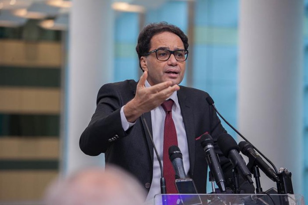 Mohamed Zine el Abidine l'actuel ministre de la Culture lors de sa conférence de presse avant l'inauguration officiellel. il y a plus de 15 ans il avait piloté le Comité de lancement du complexe. Photo presse Cité Culture. Mohamed Zine el Abidine l'actuel ministre de la Culture lors de sa conférence de presse avant l'inauguration officiellel. il y a plus de 15 ans il avait piloté le Comité de lancement du complexe. Photo presse Cité Culture.