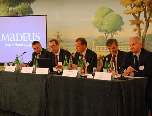 De gauche à droite : É. Audoin (Amex), A. Debuchy (Amadeus), A. Biton (Air France), P. Delorme (SNCF), L. Leschi (groupe Lafarge) De gauche à droite : É. Audoin (Amex), A. Debuchy (Amadeus), A. Biton (Air France), P. Delorme (SNCF), L. Leschi (groupe Lafarge)