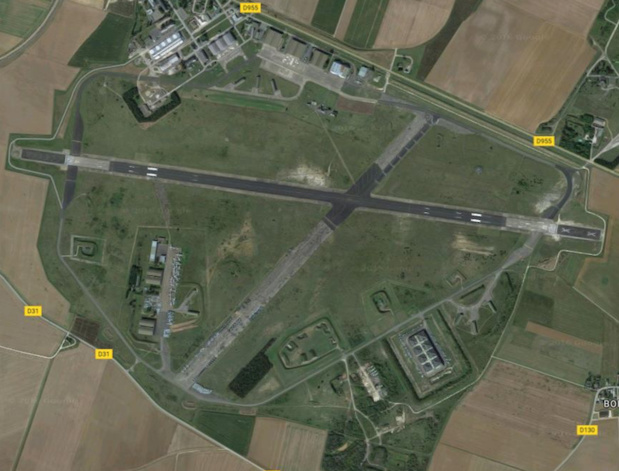Vue aérienne de l'aéroport militaire de Châteaudun © Capture d'écran Vue aérienne de l'aéroport militaire de Châteaudun © Capture d'écran