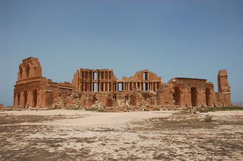 L’Amphithéâtre de Sabratha L’Amphithéâtre de Sabratha