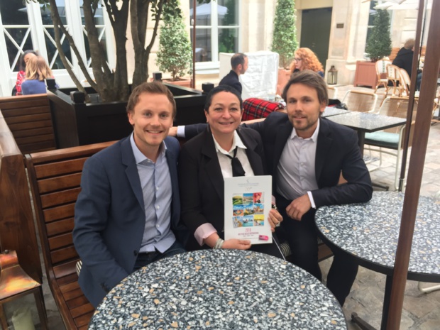 Nicolas et Lucas Czernek entourent Christine Brun, jeudi 5 avril 2018 à Paris © PG TM