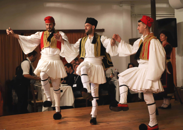 Danses Crétoises © Laurie Medina Danses Crétoises © Laurie Medina