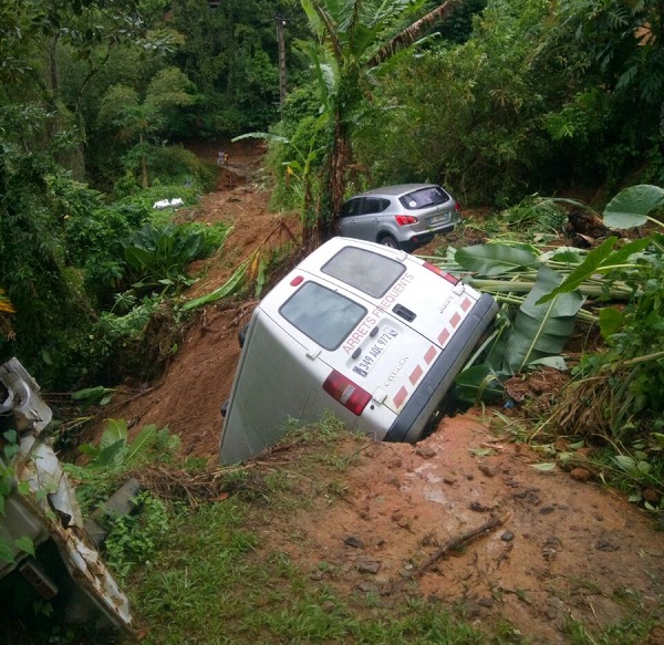 Des coulées de boue ont eu lieu en Martinique - Crédit photo : compte Twitter @prefet972