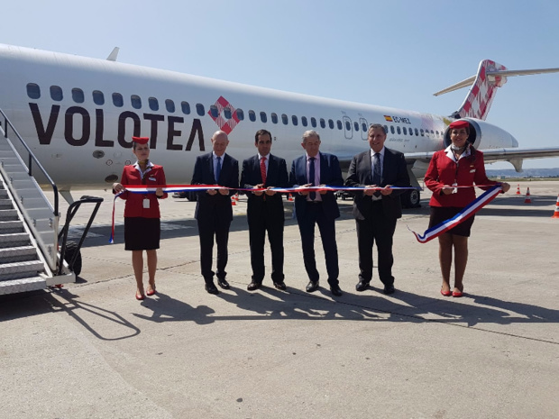 Philippe Bernand président du directoire de l'aéroport Marseille-Provence, Carlos Muñoz, PDG et fondateur de Volotea, Eric Le Dissès maire de Marignane et Bernard Kleynhoff conseil régional ont inauguré la nouvelle base Volotea - DR CE TourMaG.com