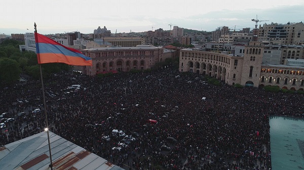 Dimanche la manifestation dans la capitale a rassemblé plus de 100 000 personnes - Crédit photo : compte Twitter @stefsiohan