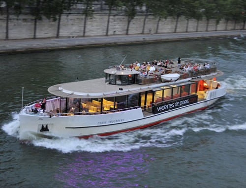 Vedettes de Paris : vendre des packages « parisiens » dans les agences Vedettes de Paris : vendre des packages « parisiens » dans les agences