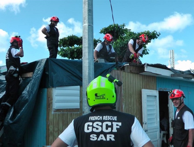 Les pompiers du GSCF lors de leur 3e mission à Saint Martin, après le passage de l'ouragan Irma - DR : Page Facebook GSCF Les pompiers du GSCF lors de leur 3e mission à Saint Martin, après le passage de l'ouragan Irma - DR : Page Facebook GSCF