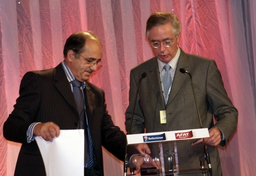 Jaime-Axel Ruiz, directeur de Office Espagnol du Tourisme (dte) et Jean-Pierre Mas, co-président, lors du congrès unifié d'AS Voyages qui s'est déroulé à Séville en novembre 2009.