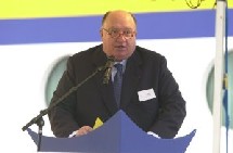 On ne sait pas si la fortune personnelle de Monsieur Georges Poulides s'est accrue entre la période de création de la société Festival et sa fin annoncée. On ne sait pas si la fortune personnelle de Monsieur Georges Poulides s'est accrue entre la période de création de la société Festival et sa fin annoncée.